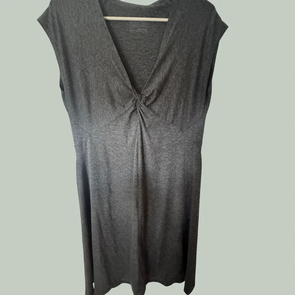 Patagonia Kamala Twist Front Dress Womens Large Gray Heather V-Neck Midi Jersey